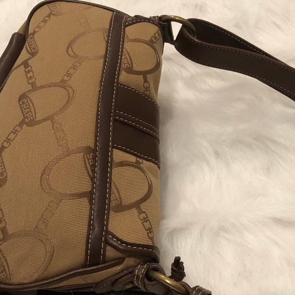 Vintage Chaps small shoulder bag. - Picture 7 of 10